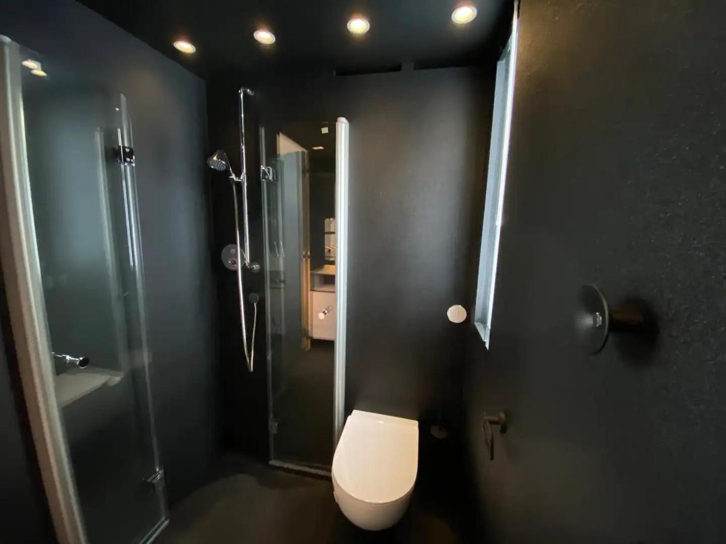 Oceanview Mini-House - Stunning Views Appartement Ramberg Buitenkant foto