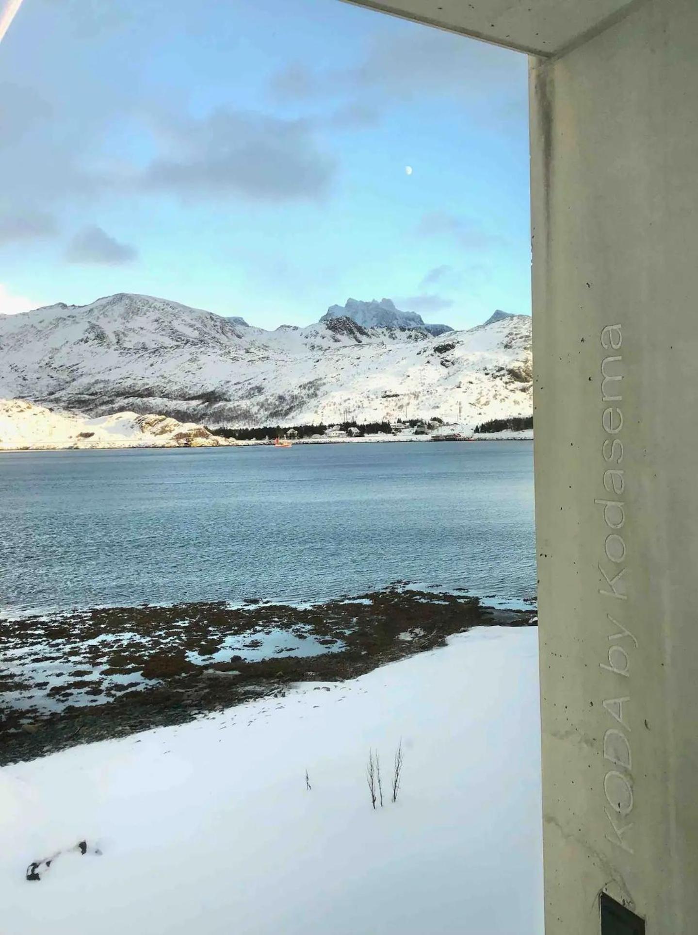 Oceanview Mini-House - Stunning Views Appartement Ramberg Buitenkant foto