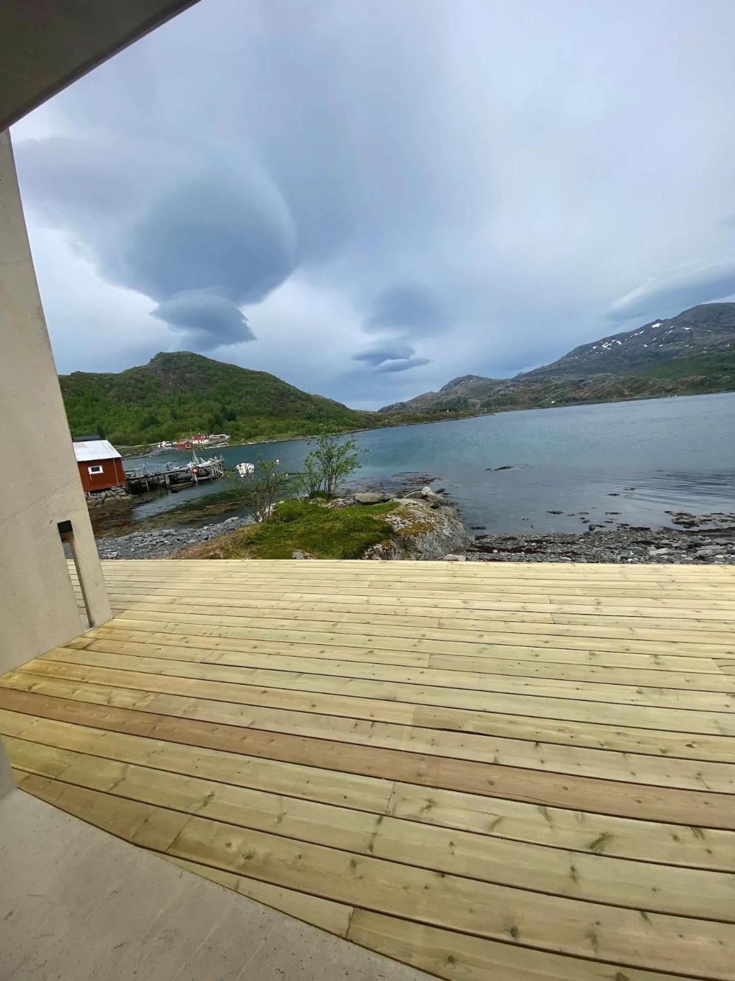 Oceanview Mini-House - Stunning Views Appartement Ramberg Buitenkant foto