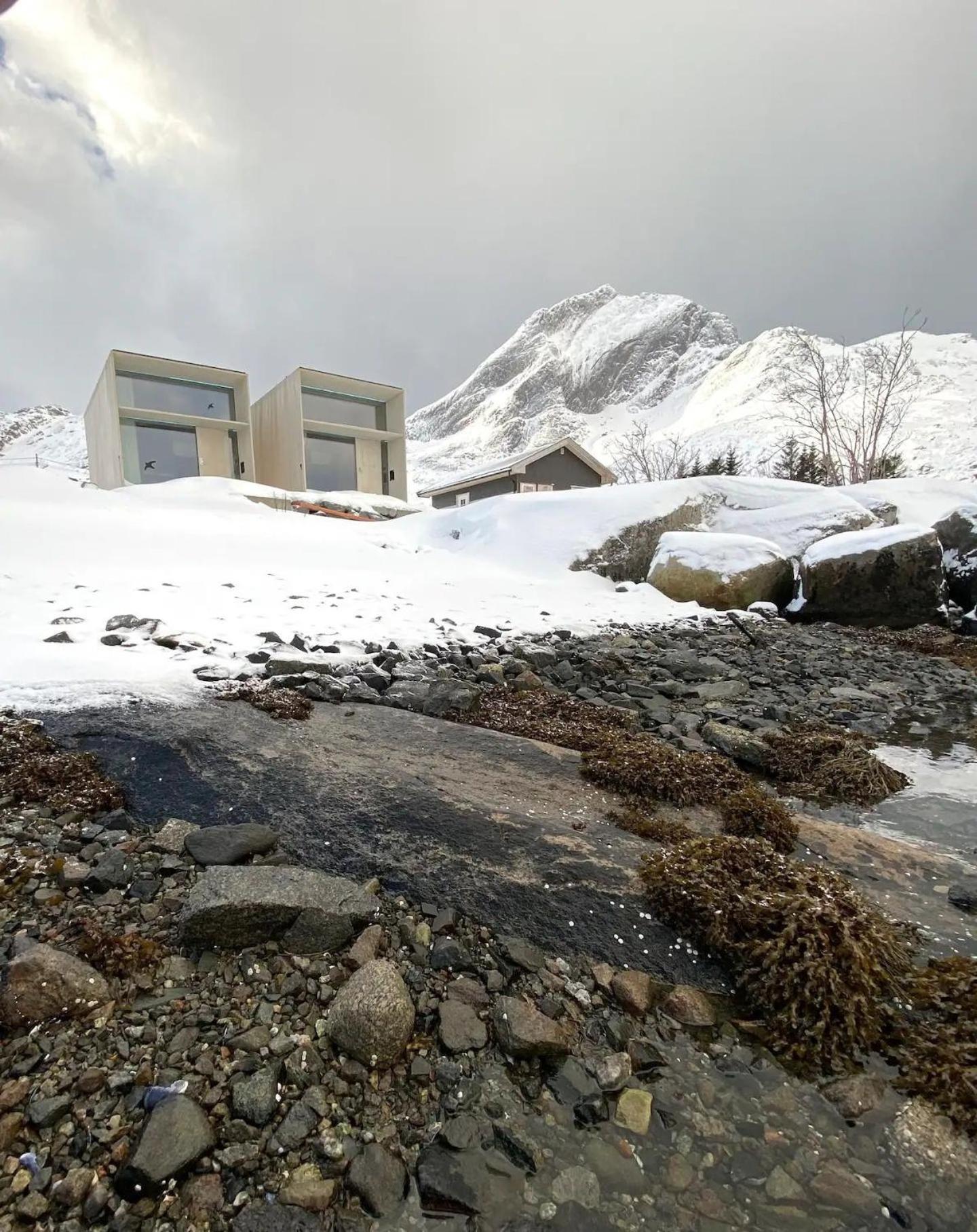 Oceanview Mini-House - Stunning Views Appartement Ramberg Buitenkant foto